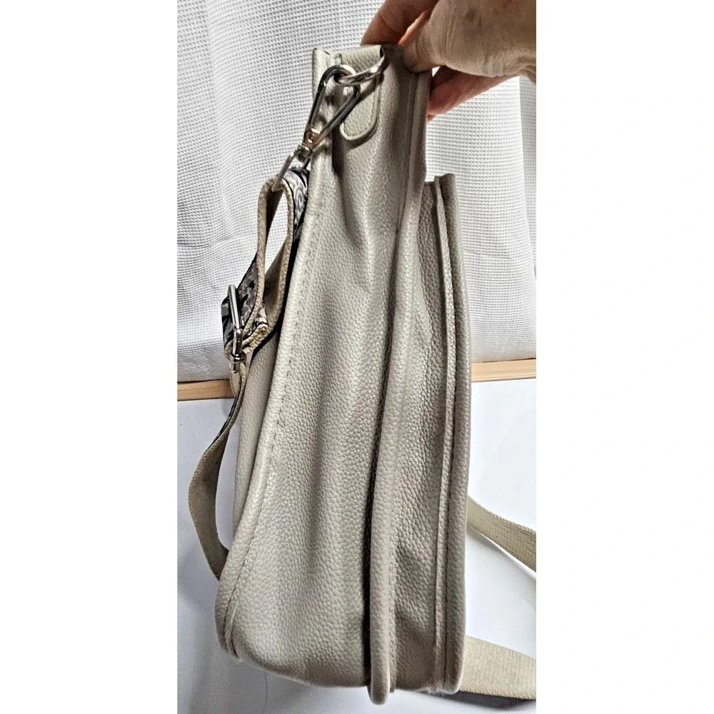 ah+dorned Vegan leather messenger bag w/adjustable guitar strap light‎ gray
